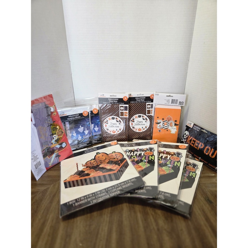 Halloween Treat Boxes, Baggies And Decor